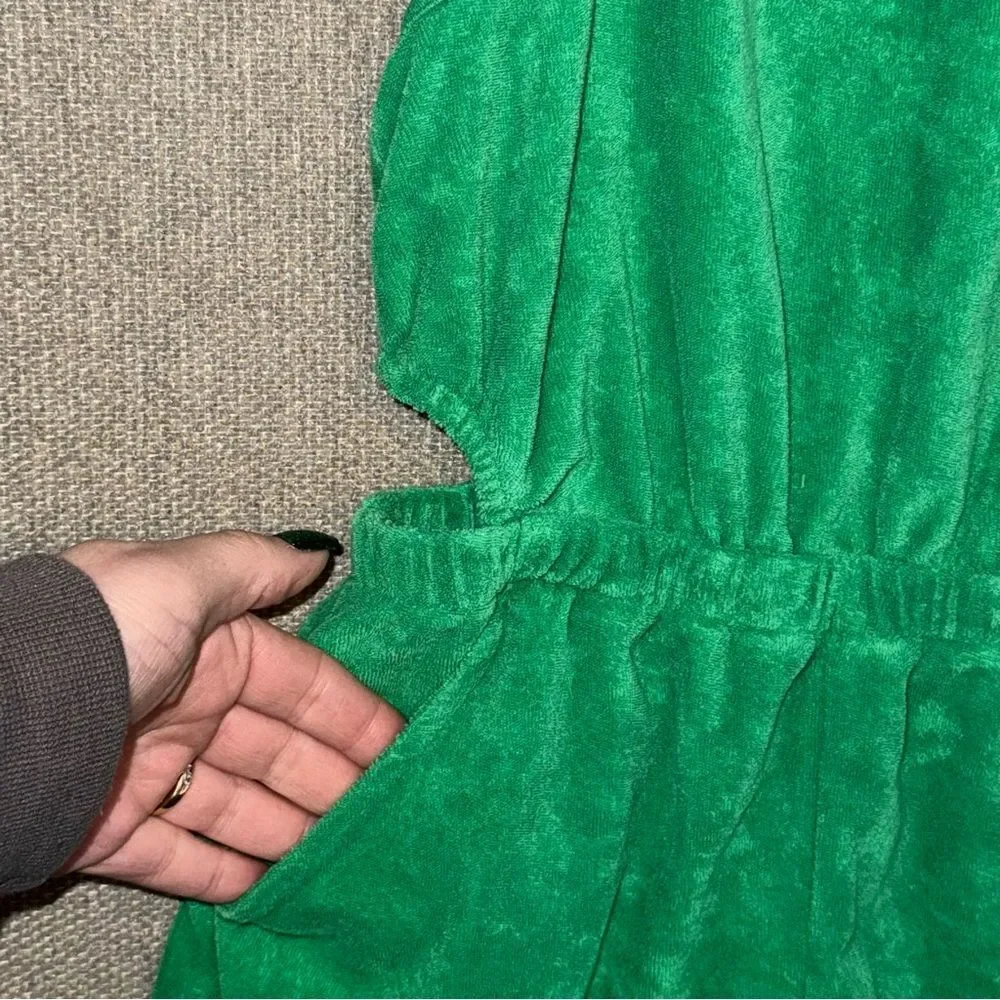 Old Navy size medium 8 Vibrant Green cut out bathing suit Romper cover
